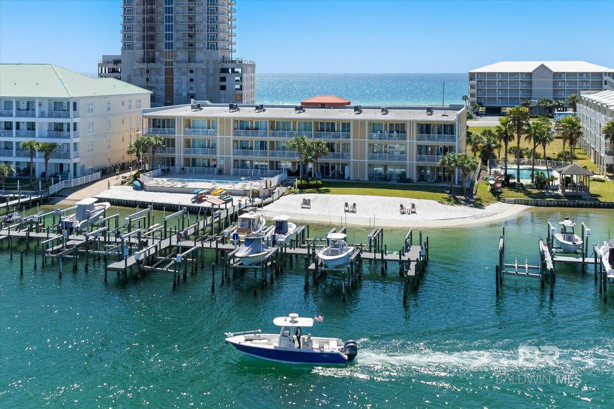 River Chase condos in Orange Beach